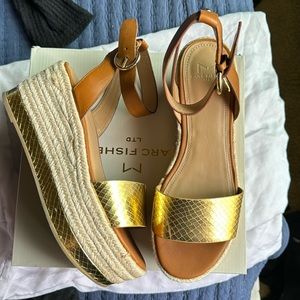 Marc Fisher gigli platform wedges